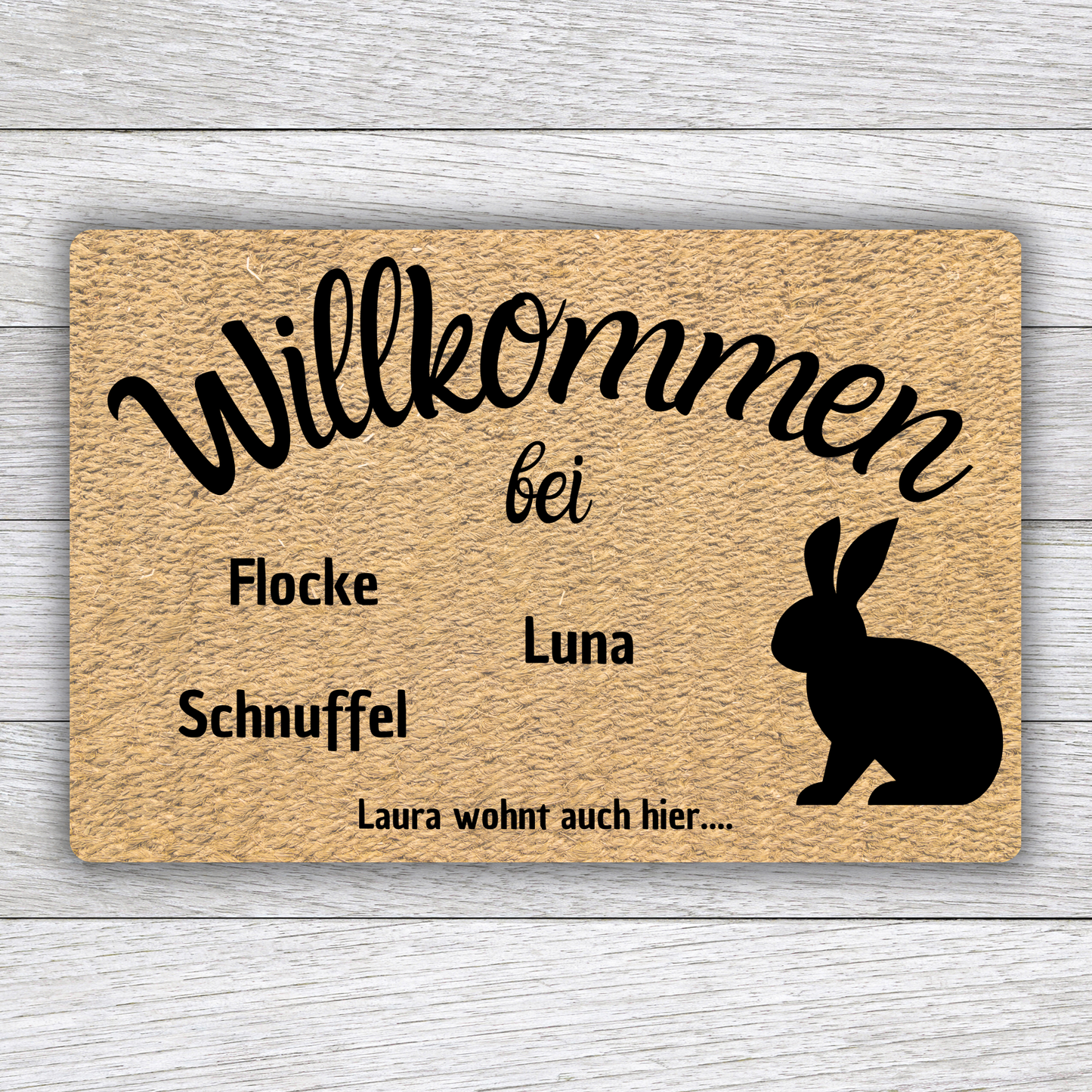 Individuell gestaltbare Kaninchen Fußmatte mit Tiernamen – Willkommen bei – 60x40 cm