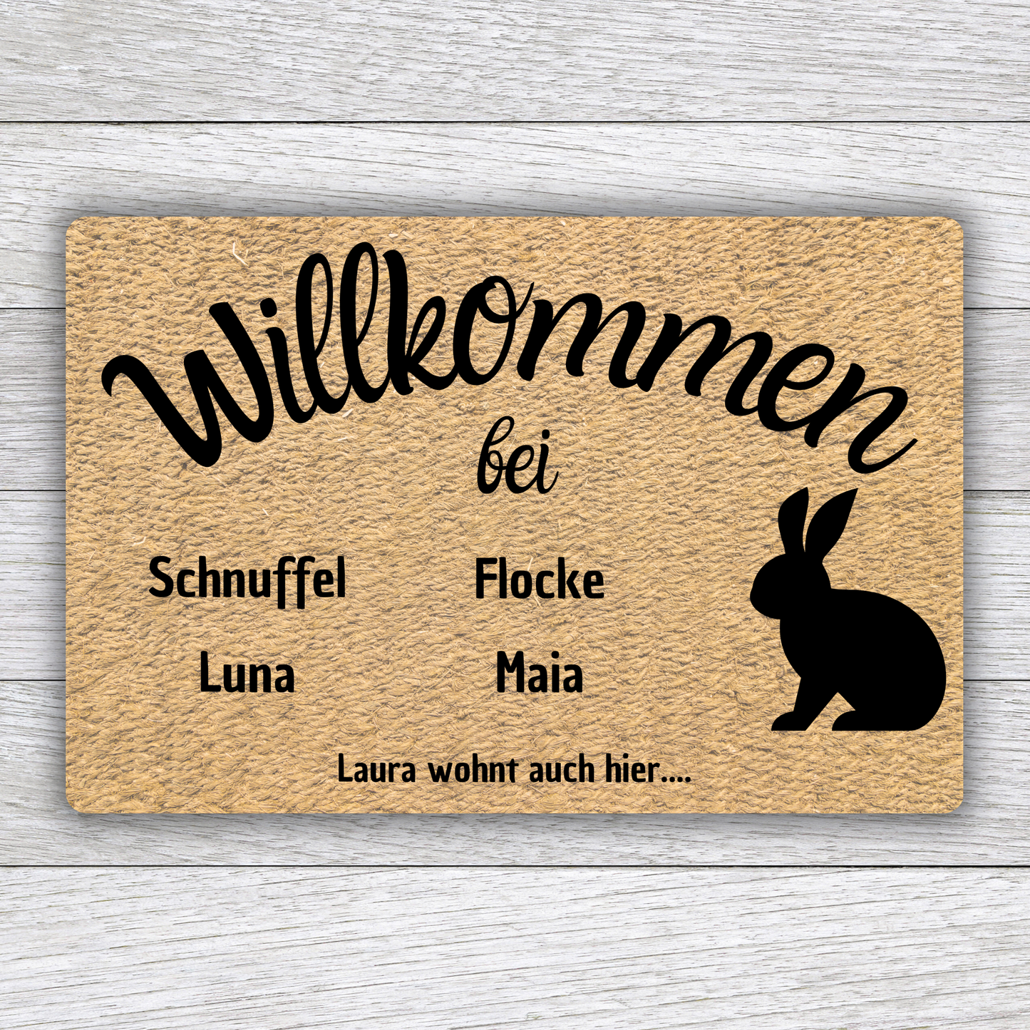 Individuell gestaltbare Kaninchen Fußmatte mit Tiernamen – Willkommen bei – 60x40 cm