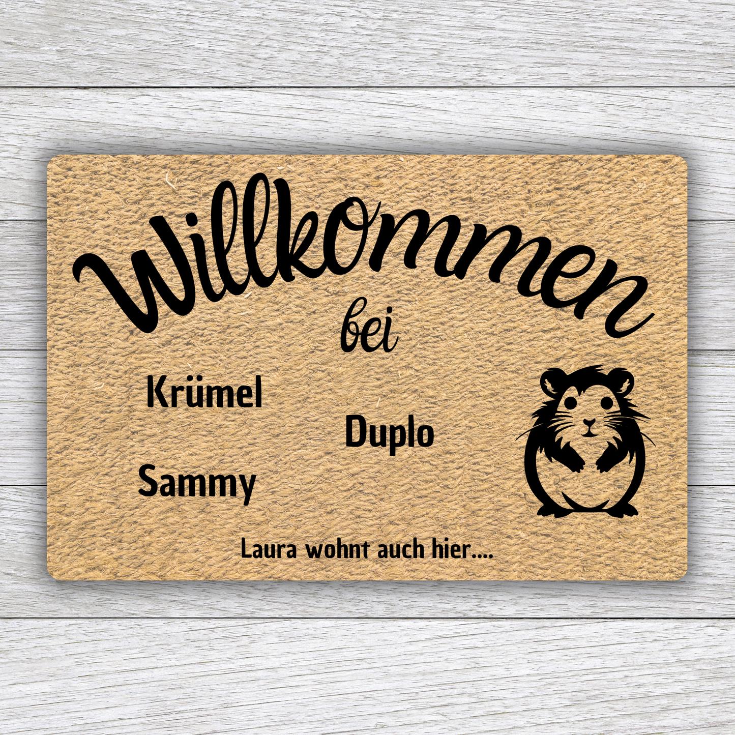 Individuell gestaltbare Hamster Fußmatte mit Tiernamen – Willkommen bei – 60x40 cm